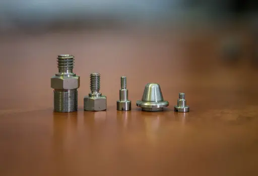 Bonyolult alkatrészek sorozatgyártása - kapacitás és mérettartomány